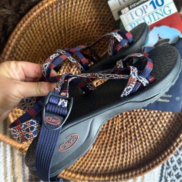 CHACOS Z Cloud X2 Patriotic Red White Blue Strappy Sandals Size 8 - Picture 3 of 4